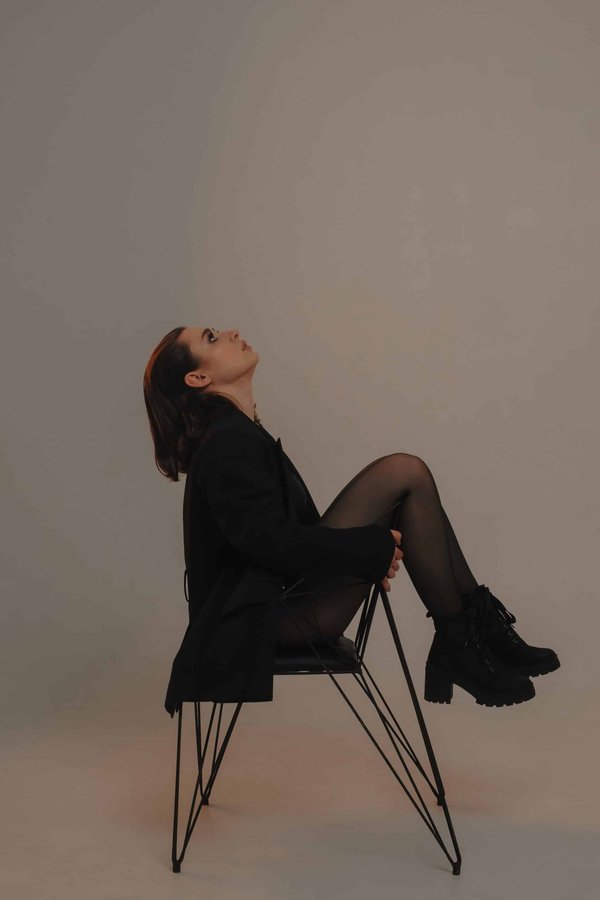 Les collants polaires à effet transparent : l'accessoire incontournable à Paris en hiver ?